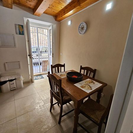 Villa Perla Marina Ortigia à Syracuse Extérieur photo